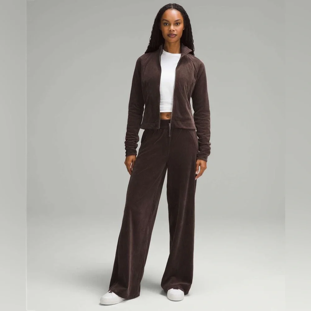 NWT Lululemon Scuba Mid-Rise Wide-Leg Pant *Velvet Cord Espresso Size 12‎